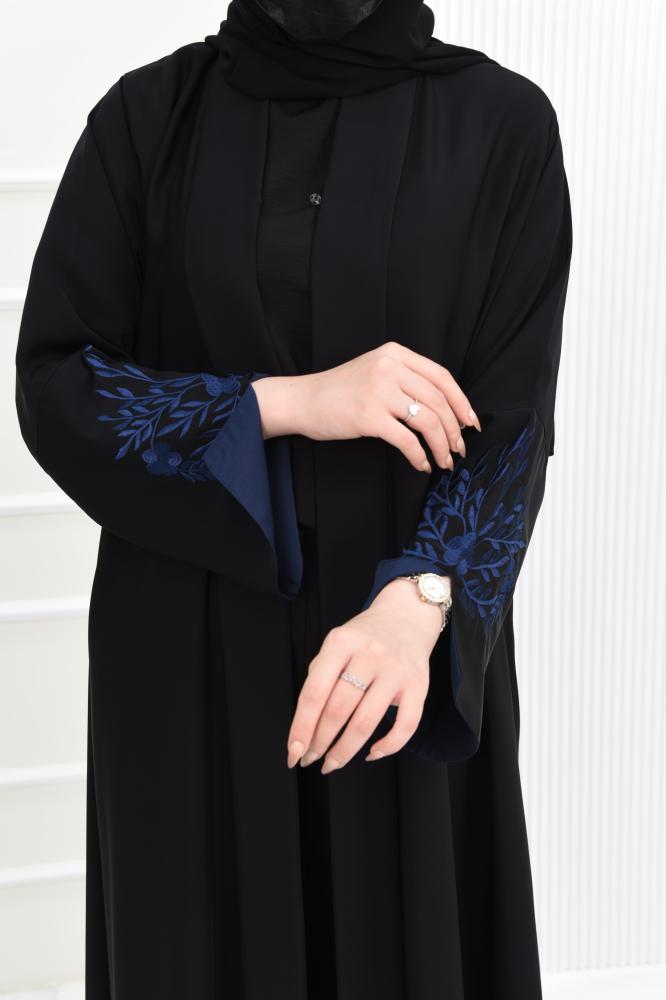 عباية بتطريز كحلي على الاكمام