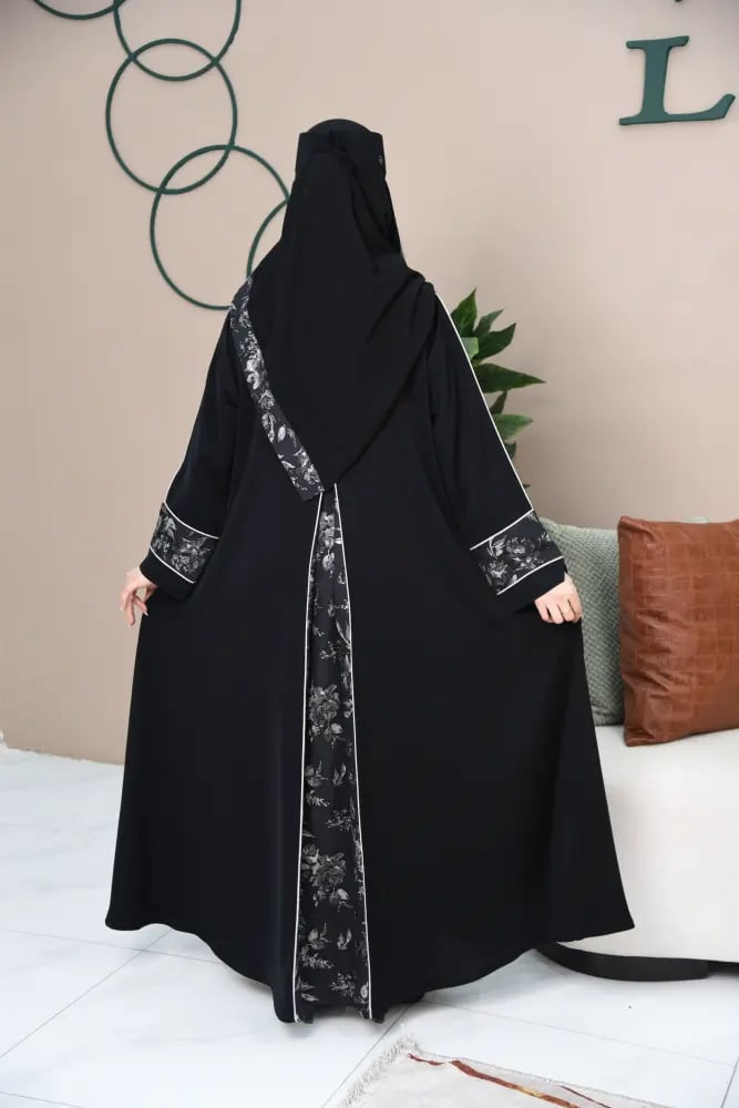 عباية كلوش بكسرة خلفية وقيطان بيج