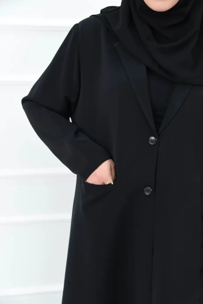 بليزر عباية رسمي مع كسرات على الجاكار الياباني – ستايل أنيق للعمل والمقابلات