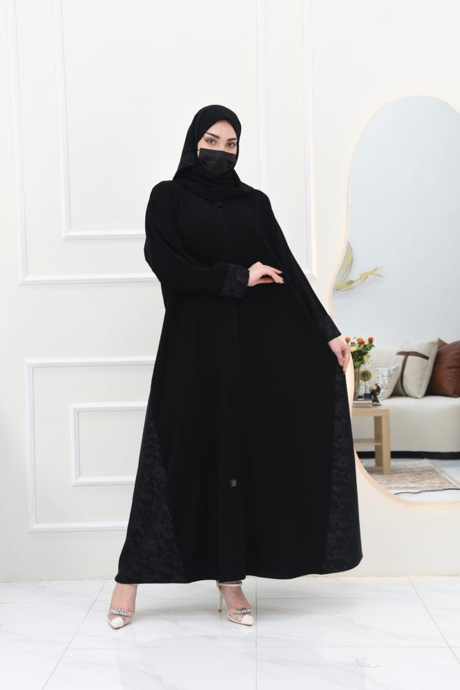 عباية راقية مزينة على شكل ورود في الجوانب