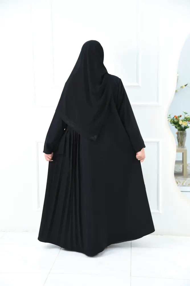 بليزر عباية رسمي مع كسرات على الجاكار الياباني – ستايل أنيق للعمل والمقابلات