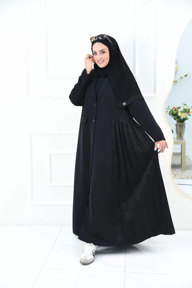 بليزر عباية رسمي مع كسرات على الجاكار الياباني – ستايل أنيق للعمل والمقابلات