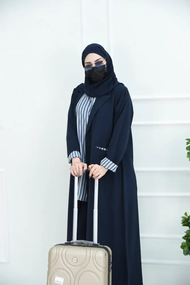 طقم سفر كحلي 4 قطع