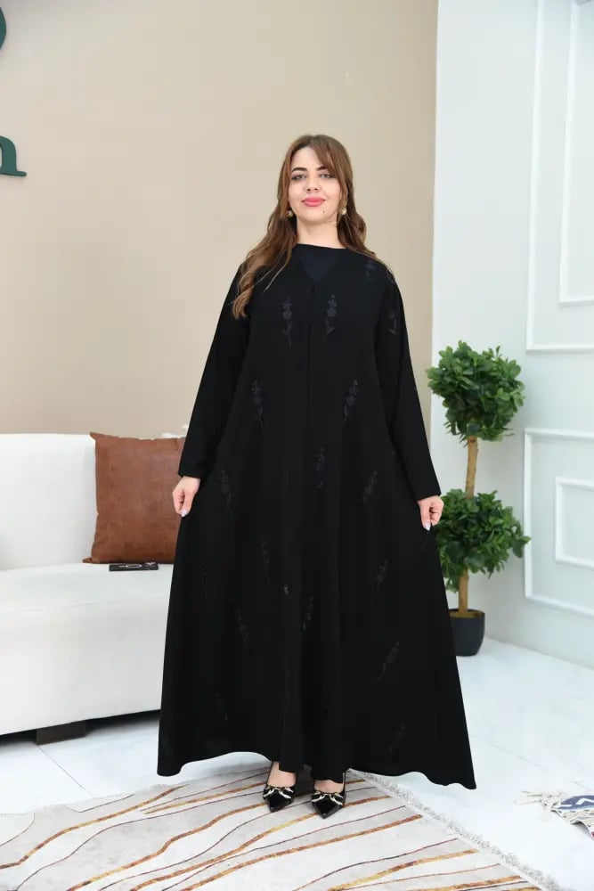 عباية تطريز ورد أسود
