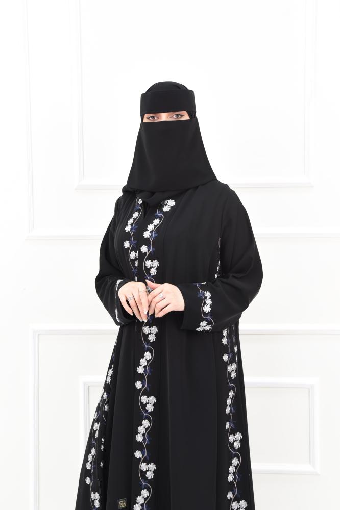 عباية مناسبات حريرية بتطريز  ملون