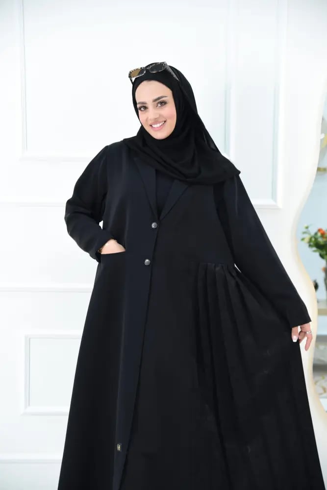 بليزر عباية رسمي مع كسرات على الجاكار الياباني – ستايل أنيق للعمل والمقابلات