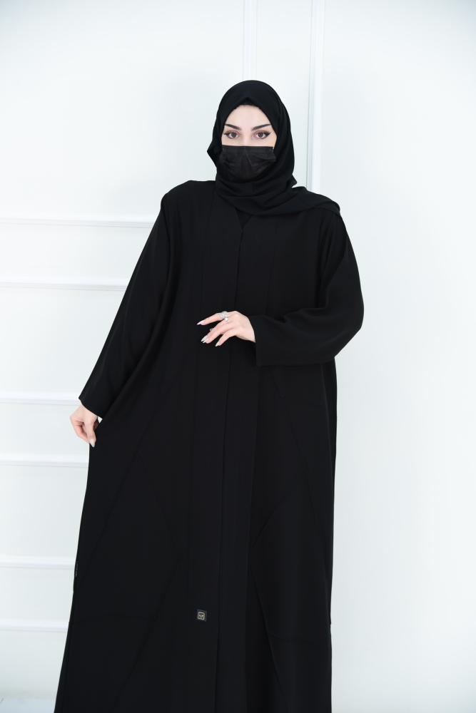 عباية كريب سادة بتفاصيل ثنيات مميزة