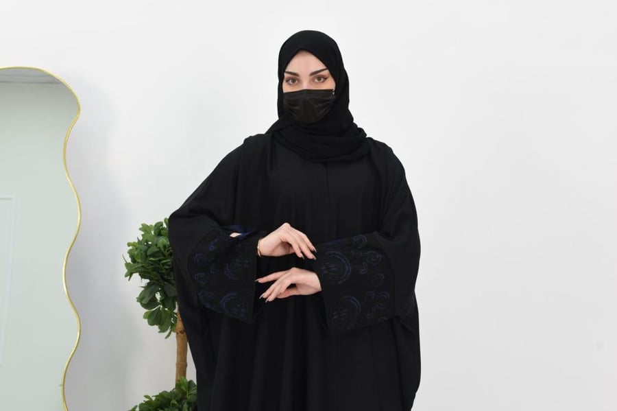 عباية بشت كريب بكم مربع