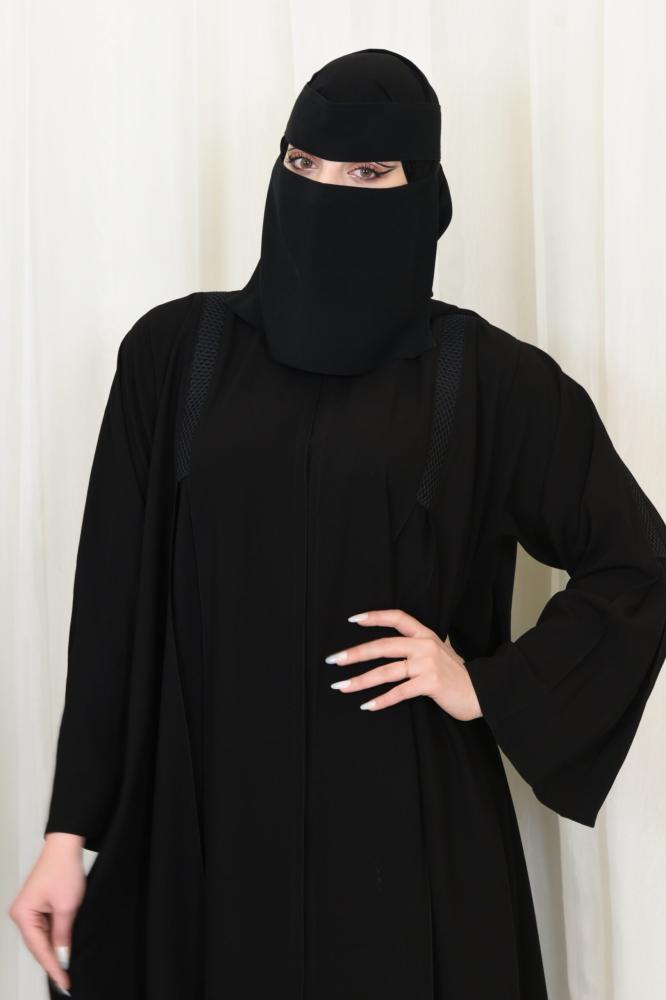 عباية كلوش مع كسرات مزينة بكلف ساحرة