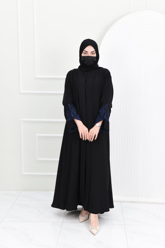 عباية بتطريز كحلي على الاكمام