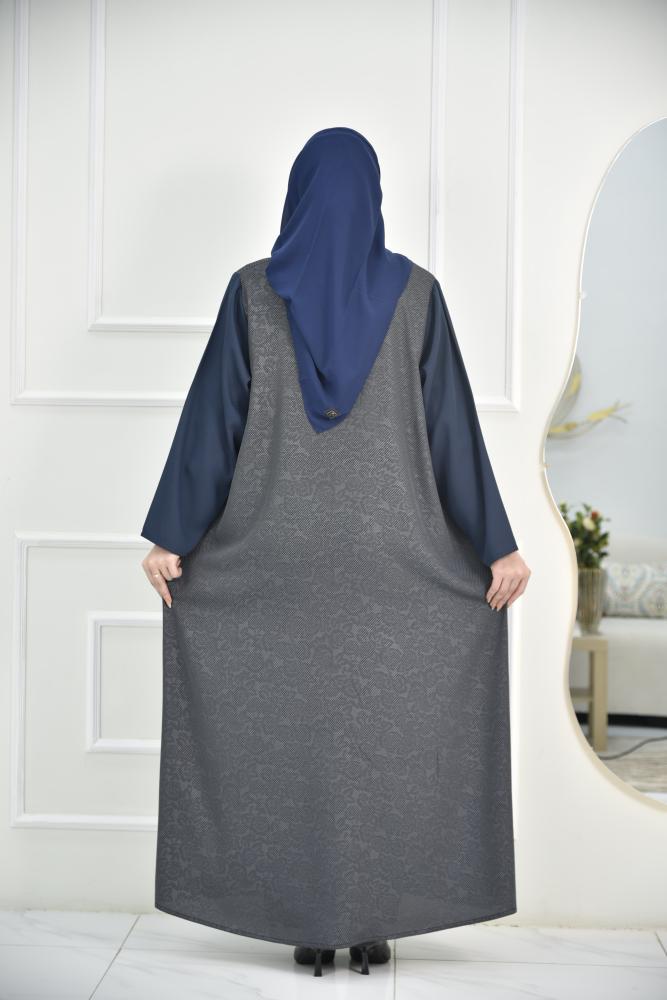عباية كريب رصاصية بلمسات كحلية