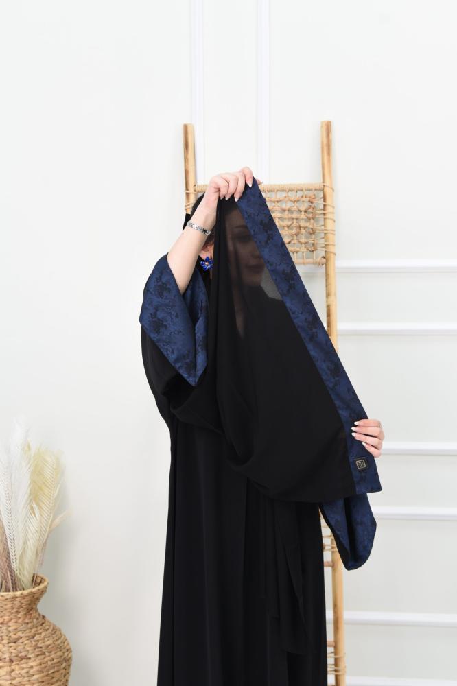 عباية نواعم بأكمام مفتوحه مبطنة بالكحلي