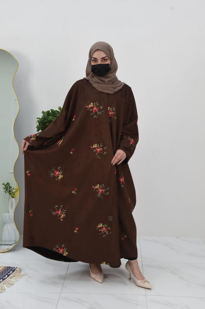 عباية شتوية بشت بلون بني بتطريز انيق
