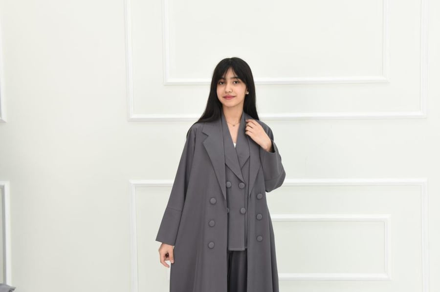 Girls' casual abaya, 4 pieces, in gray color