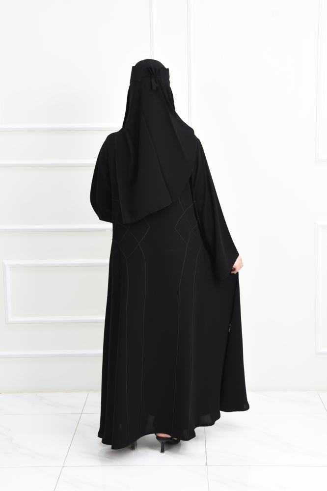عباية كاجوال مزينة بقيطان والكم مربع