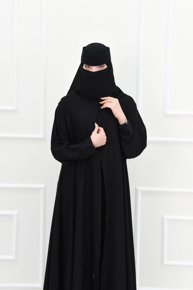 عباية سادة سوداء بقصة كلوش