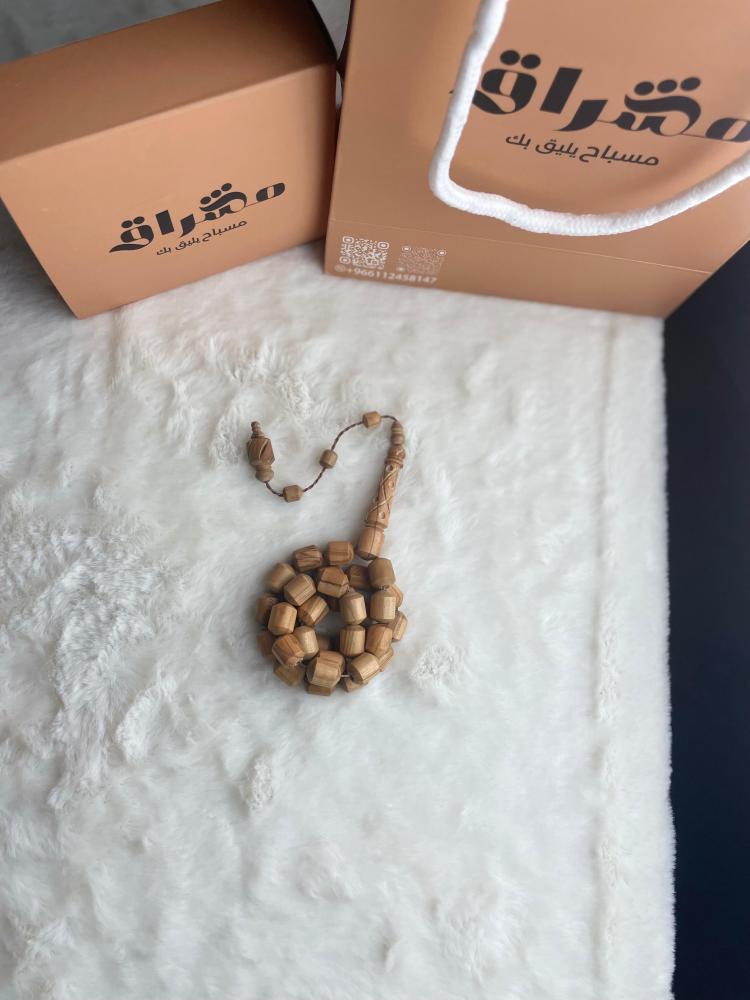 خشب الكوك المنقوش