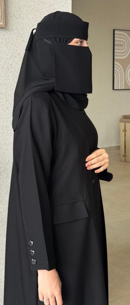 عباية قماش واقف - تصميم أنيق بقصة ثابتة ومميزة