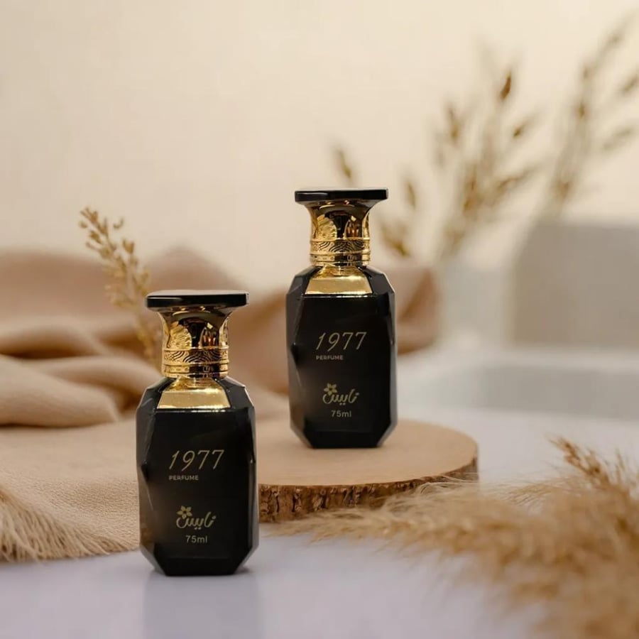 1977 - عطر شرقي فاخر للجنسين