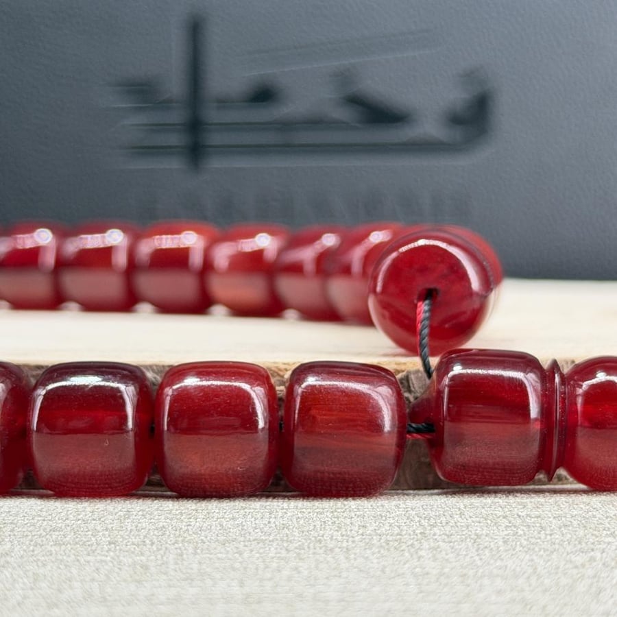 سبحة بكلايت كرزي مموج - 33 خرزة