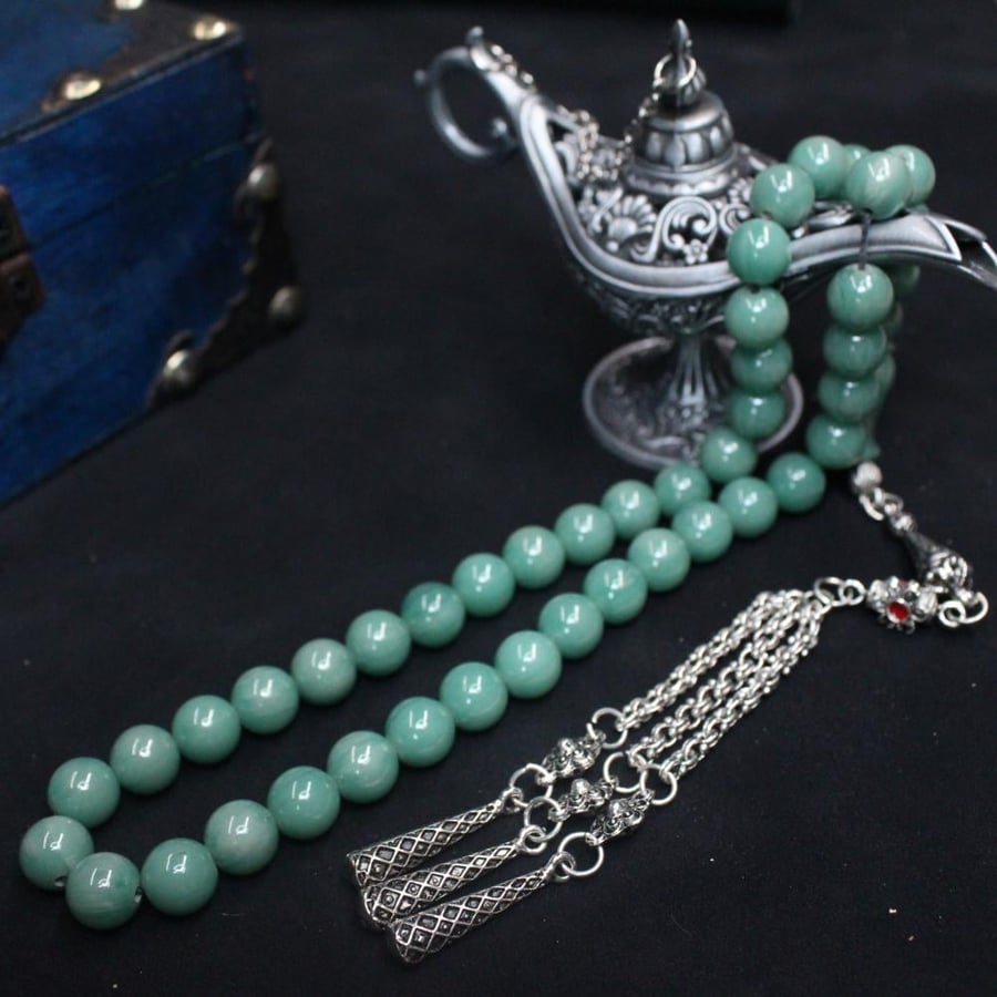 Turquoise-colored musk prayer beads, strong polypropylene thread, medium-sized beads, with a tassel, a mixture of antimony and metals