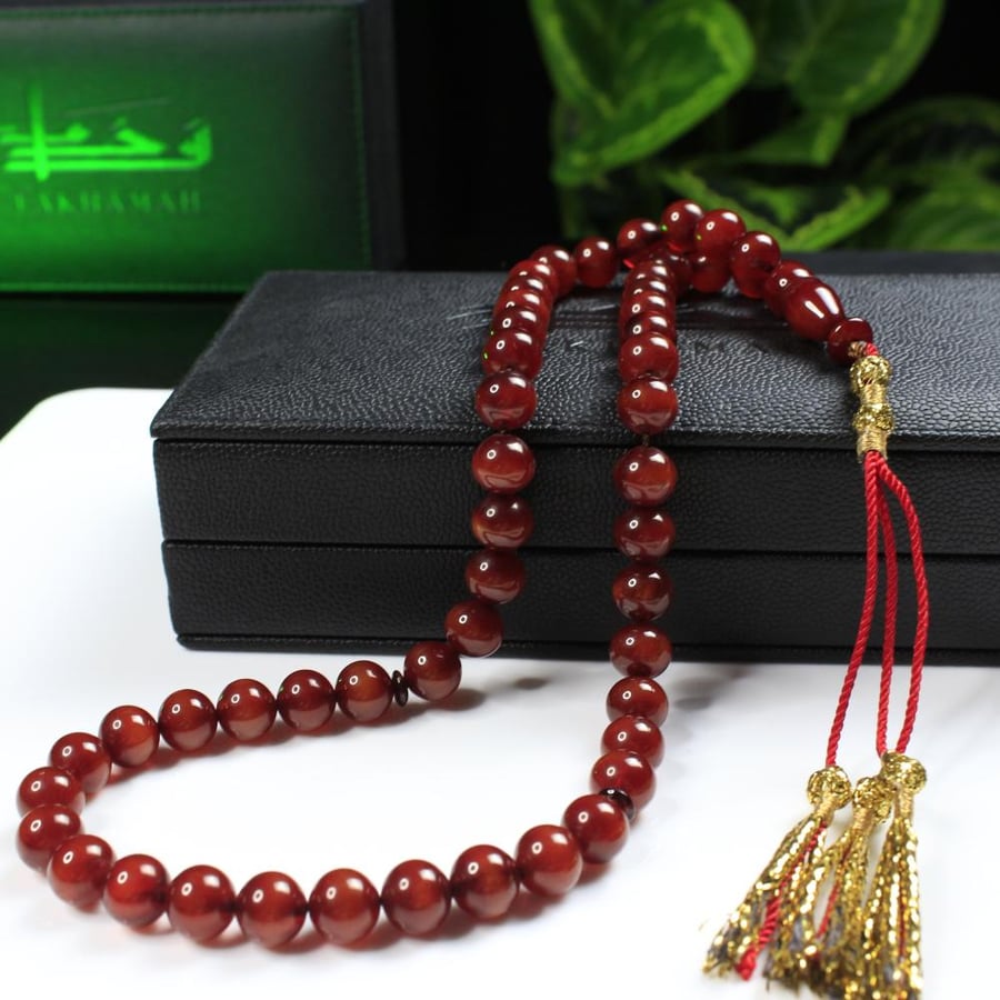 Dark caramel-colored Tasbih