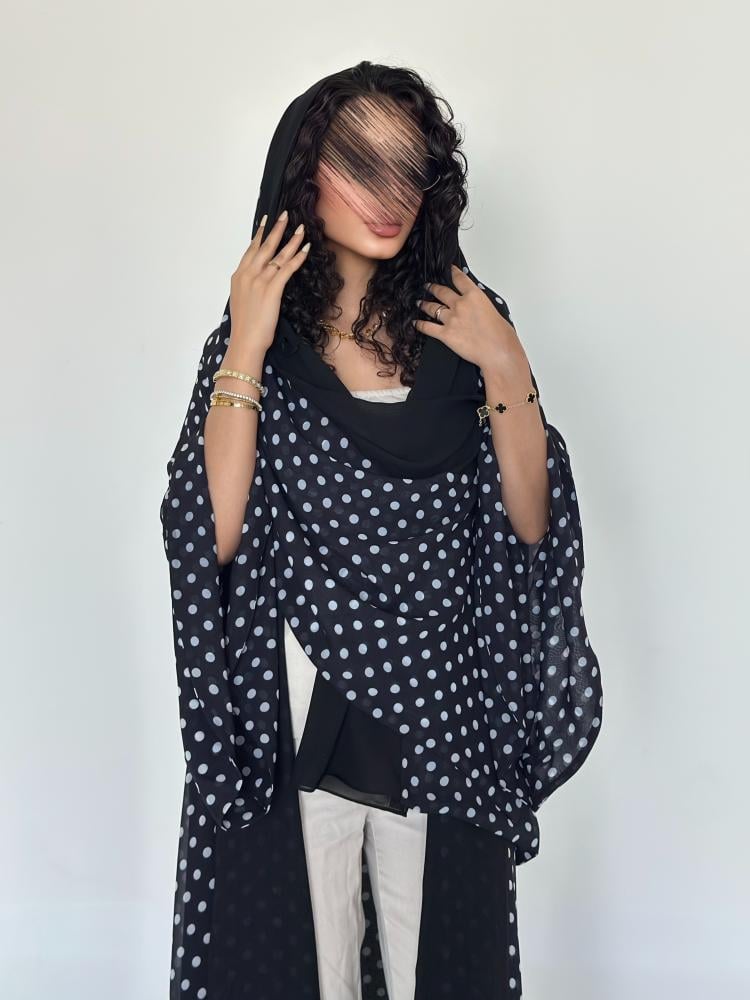 Abaya half kalosh chiffon Japanese padded (possibility to request change of cut to half bousht with notes)