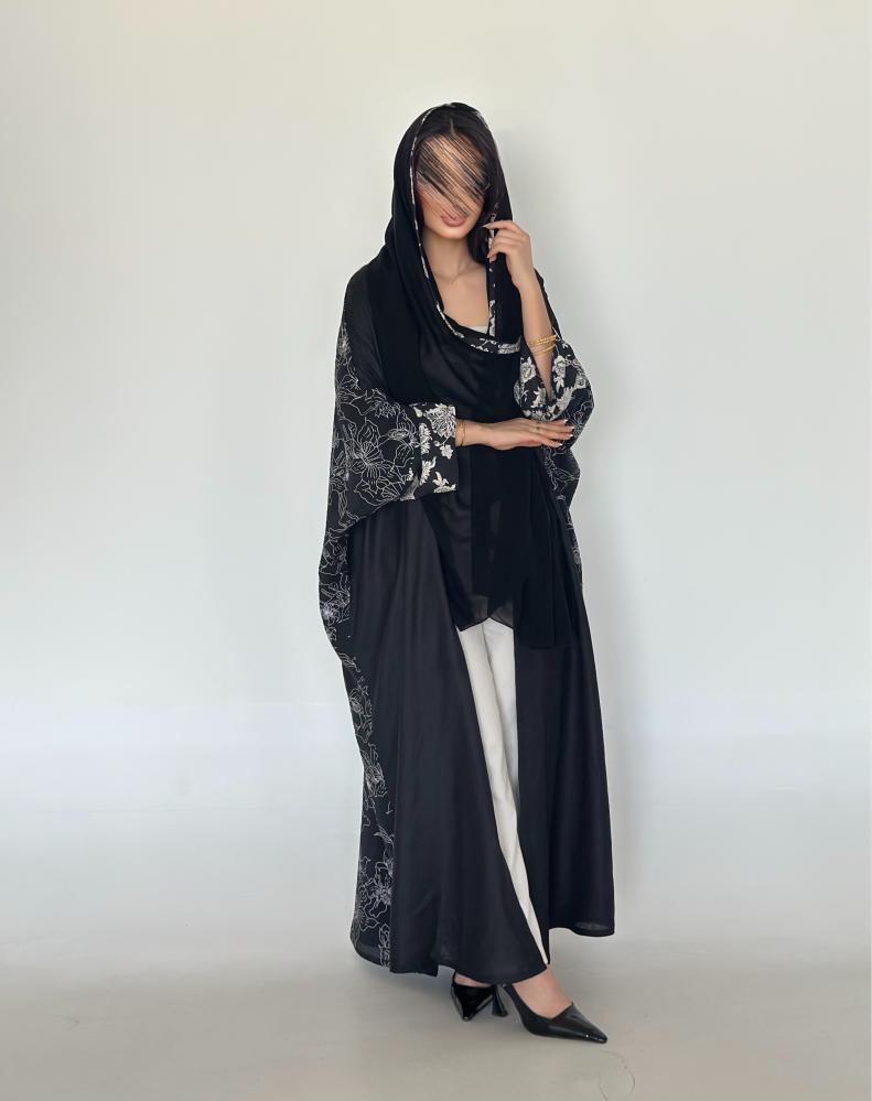 Black linen half Bisht abaya. Possibility to change the cut to half kulosh