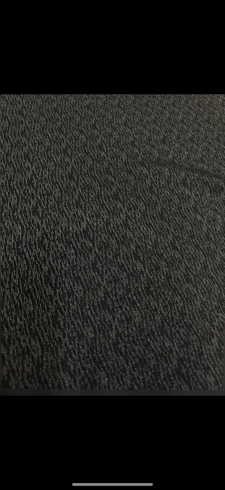 Abaya half kalosh Japanese crepe black with crepe interwoven with waves (there is a picture inside of the drawing used for the fabric of the abaya)