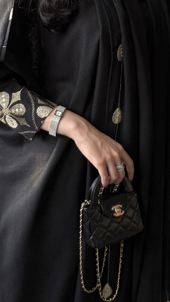 35 عباية نصف بشت لينن هندي ناعم