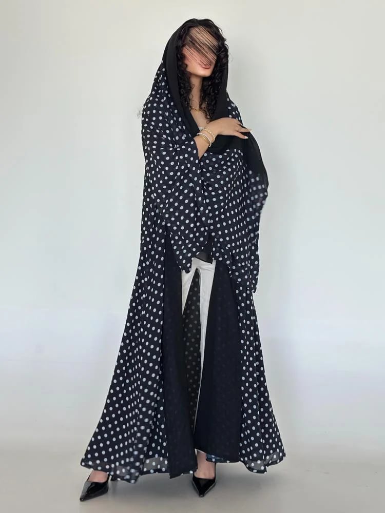 Abaya half kalosh chiffon Japanese padded (possibility to request change of cut to half bousht with notes)