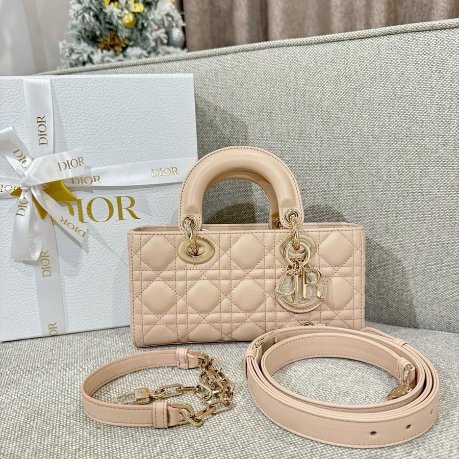 شنطة ديور D-joy مقاس 22cm