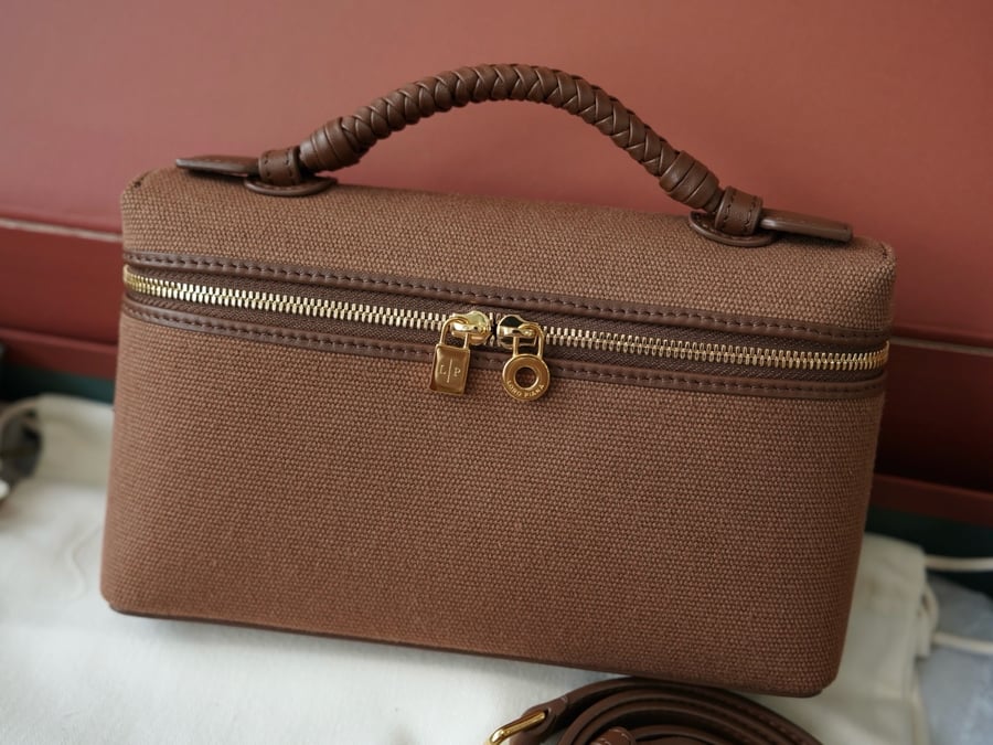 شنطة لوربيانا Extra Pocket مقاس 19cm