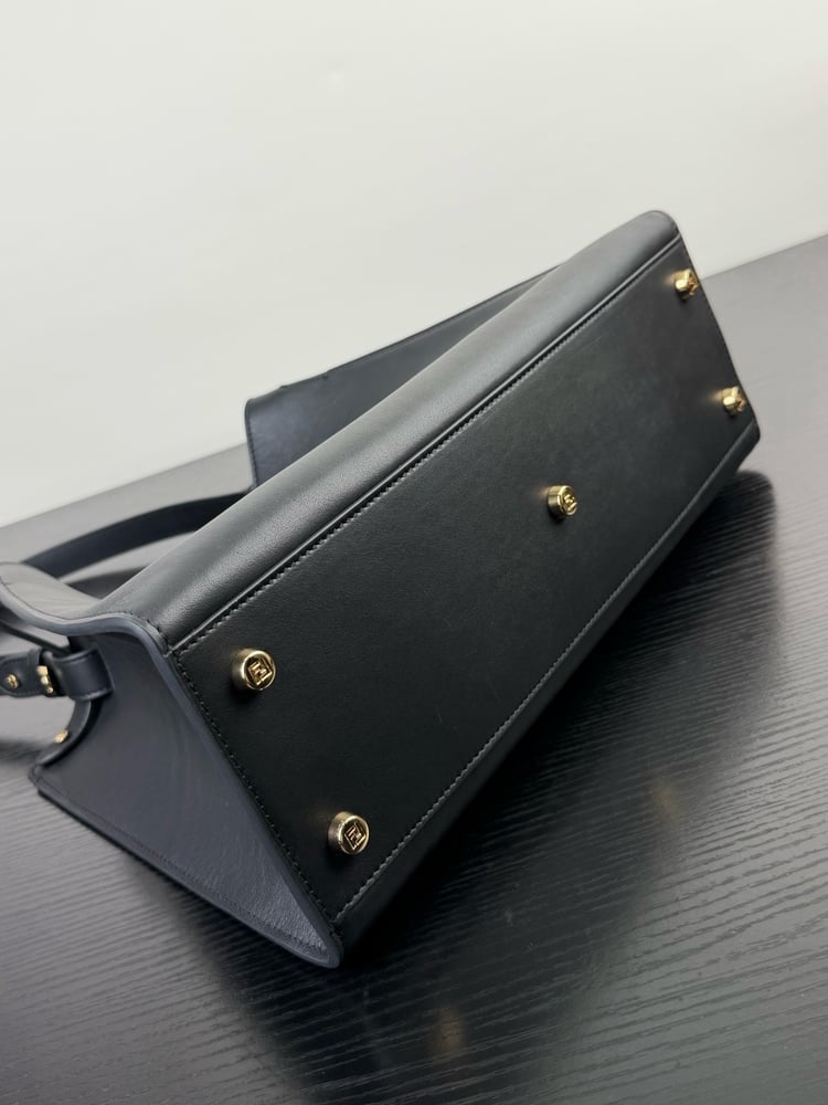 شنطة فندي واي مقاس 43cm