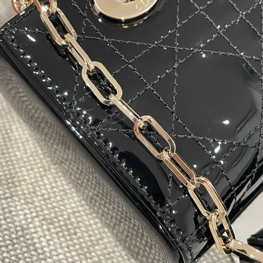 ديور D-joy مقاس 16cm
