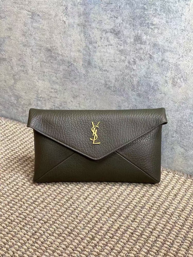 باوتش سان لوران لارج مقاس 29.5cm
