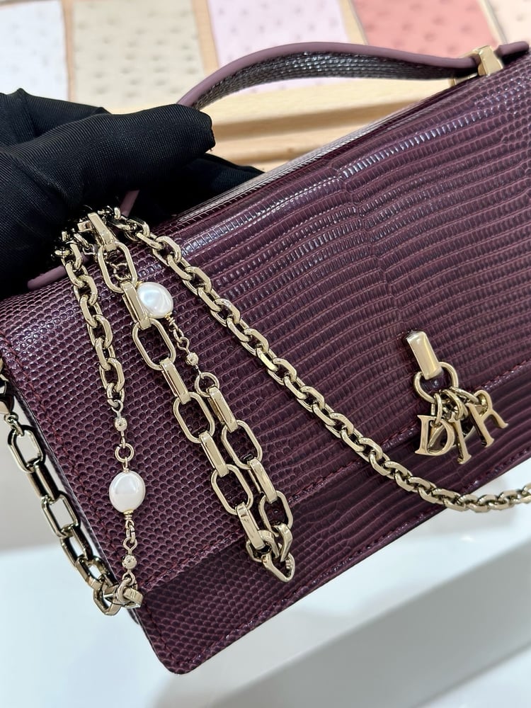 Dior bag size 21cm