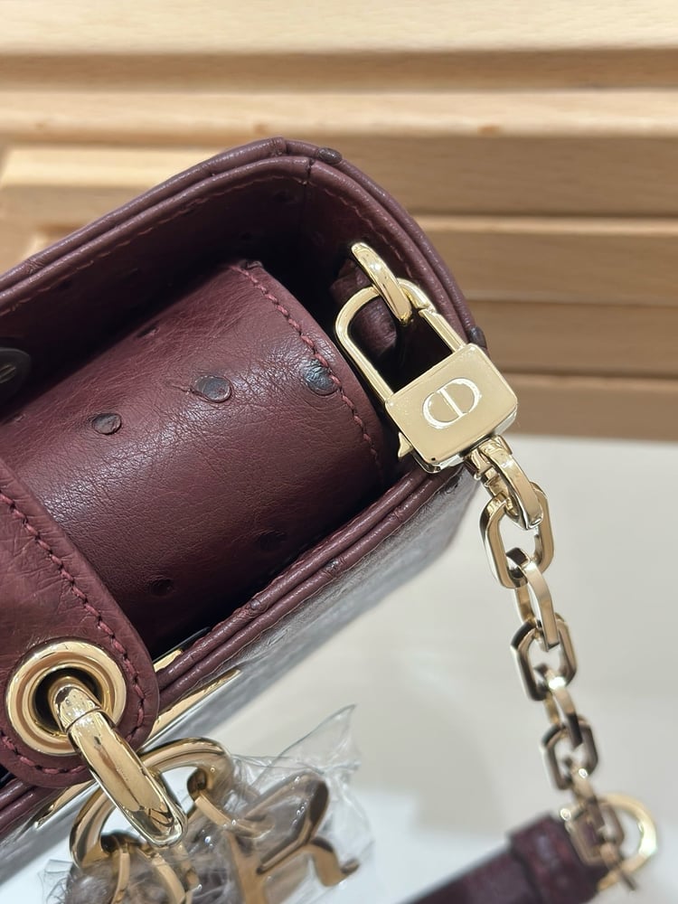شنطة ديور D-joy مقاس 22cm