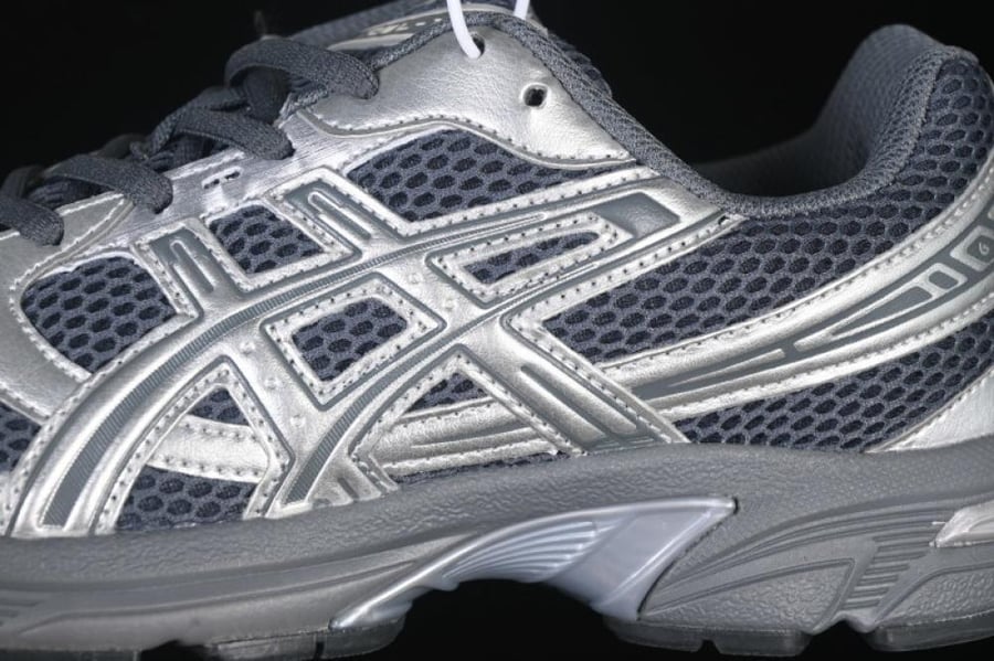 TIGER GEL 1130 LOW TOP CASUAL SHOES SILVER/BLACK