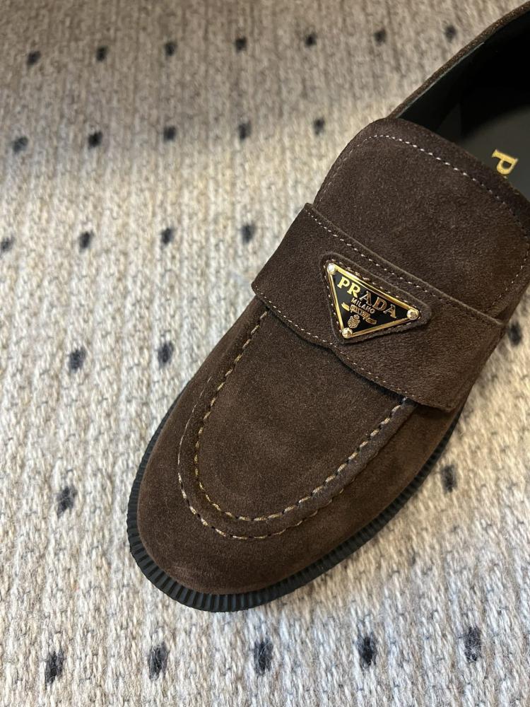PRADA LOAFER