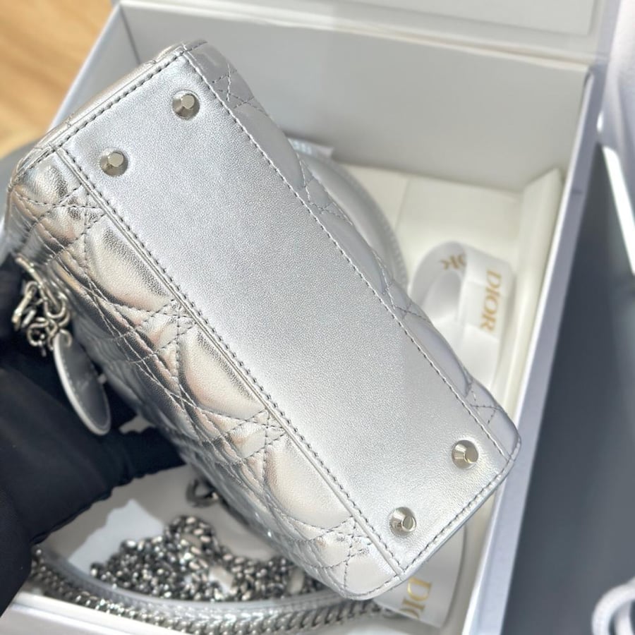 LADY DIOR