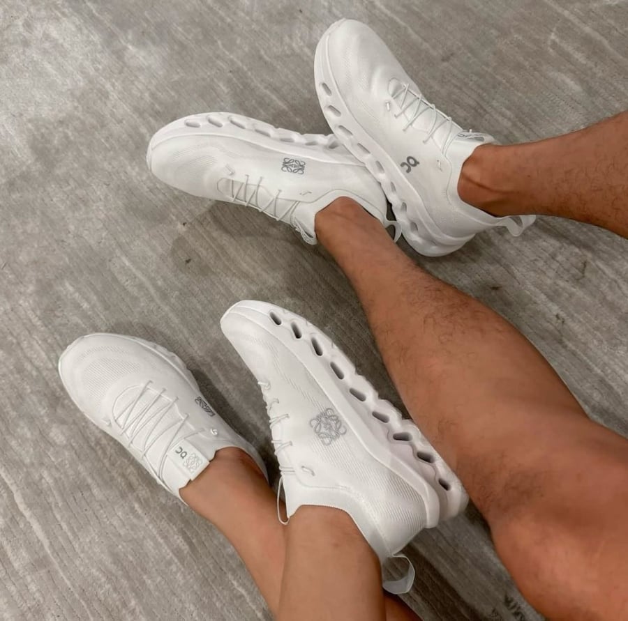 Loewe X On Cloudtilt  all white