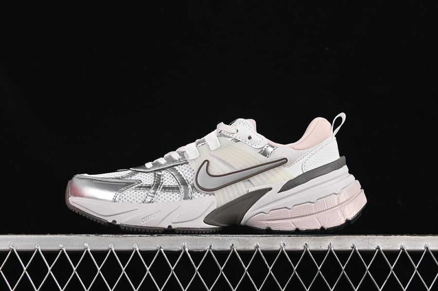 V2K RUNTEKK RUN WHITE/GREY/PINK