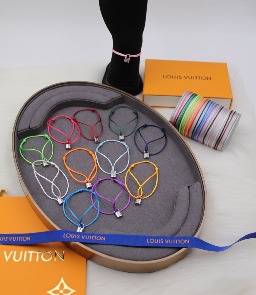 LV بدون بوكس