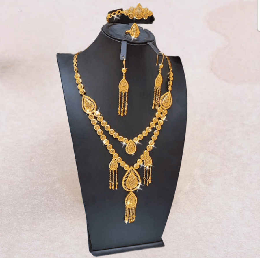 Elegant two-tier plated set