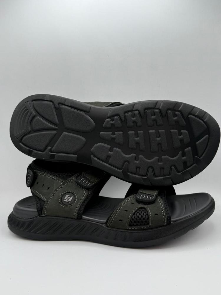 Sandal