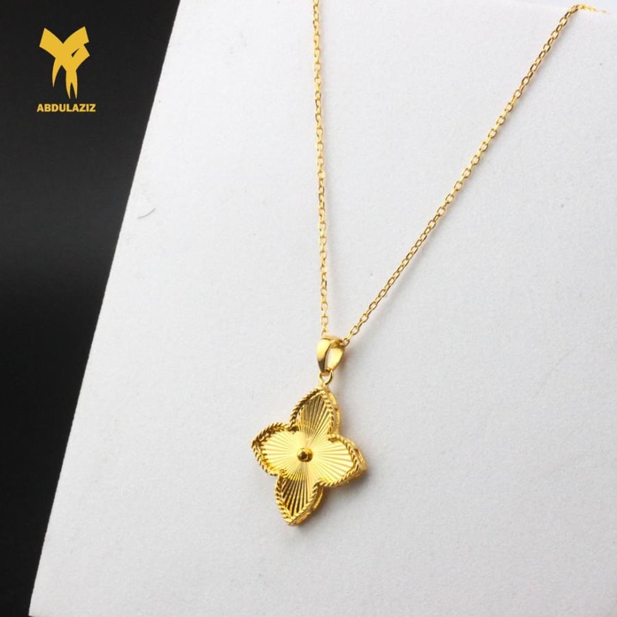 عقد ذهب عيار 21