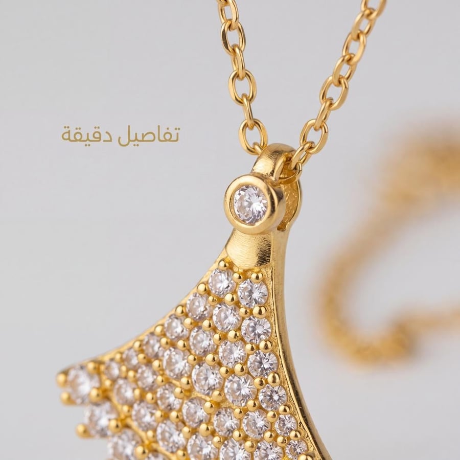 عقد ذهب عيار 21