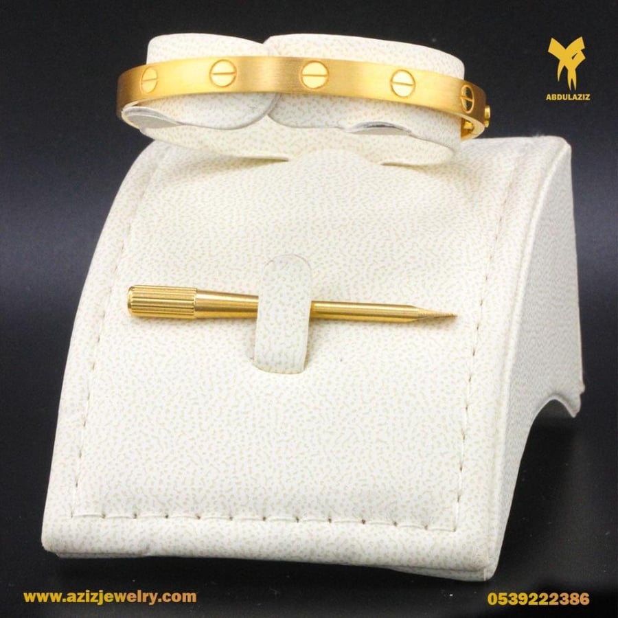 إسوارة ذهب عيار 21