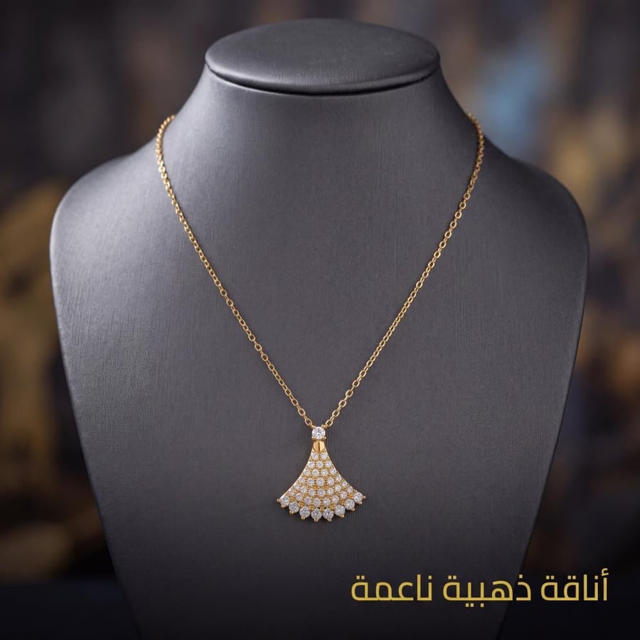 عقد ذهب عيار 21